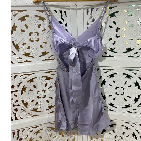 House of CB Christa Embroidered Lavender Mini Dress Size XS Extra Small - Picture 6 of 9